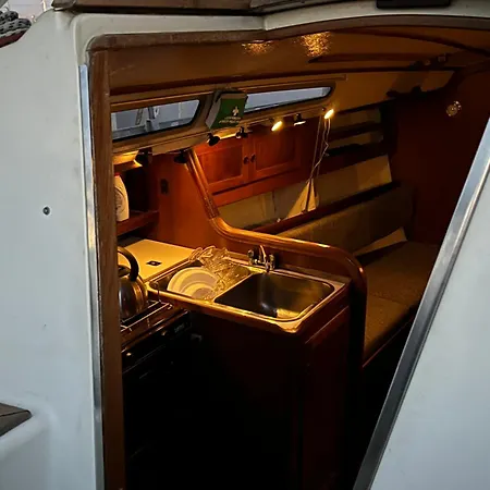 Boat House Bateau-hôtel *